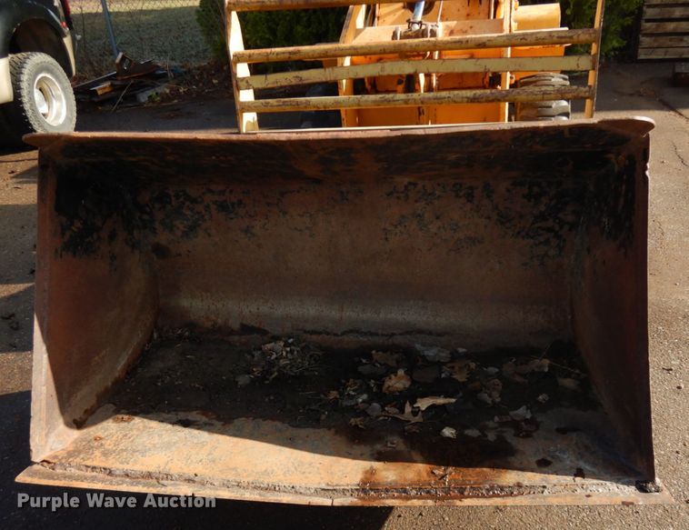 image for item HR9159 2002 Waldon 5100  compact utility loader