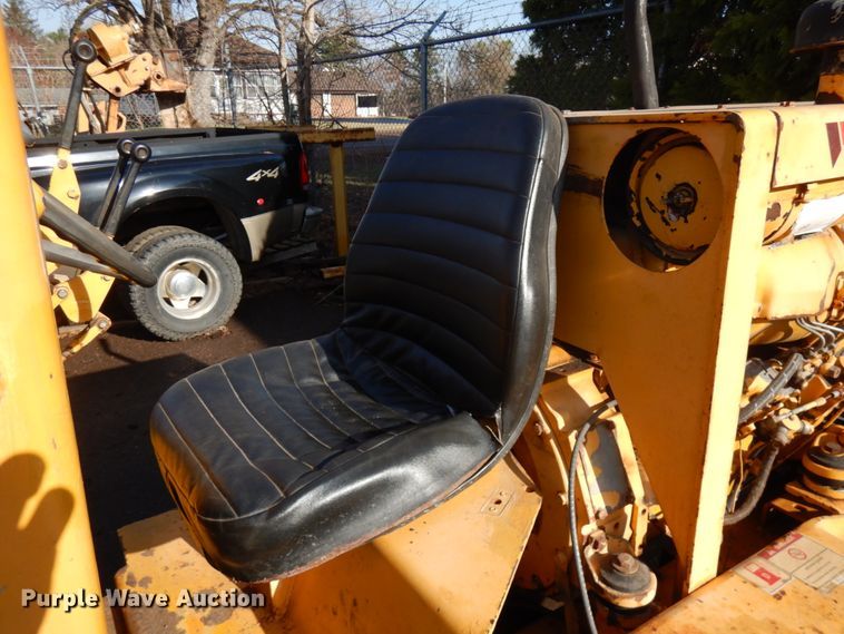 image for item HR9159 2002 Waldon 5100  compact utility loader