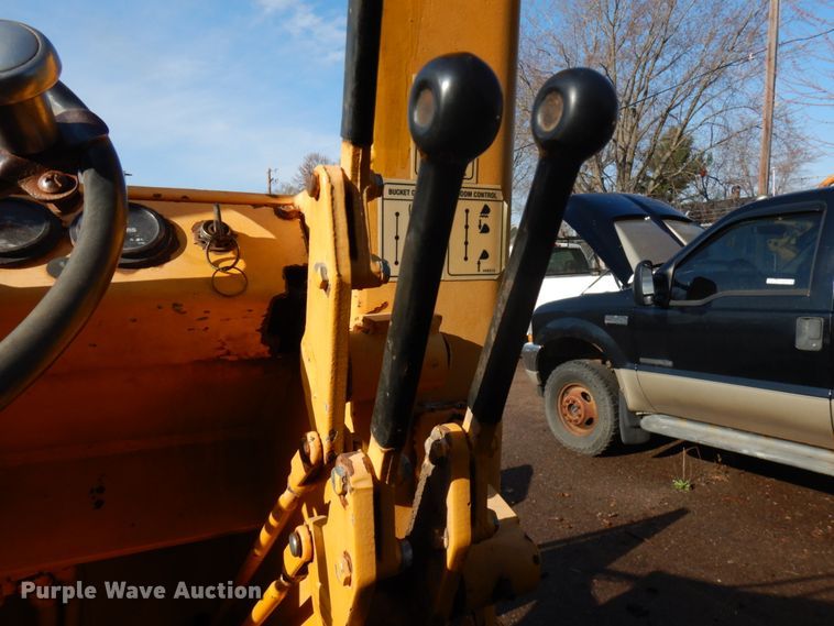 image for item HR9159 2002 Waldon 5100  compact utility loader