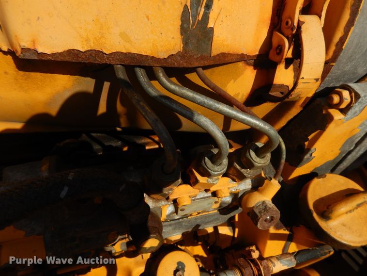 image for item HR9159 2002 Waldon 5100  compact utility loader