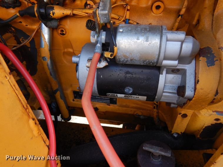 image for item HR9159 2002 Waldon 5100  compact utility loader