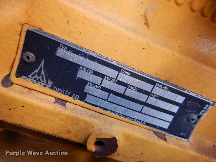 image for item HR9159 2002 Waldon 5100  compact utility loader