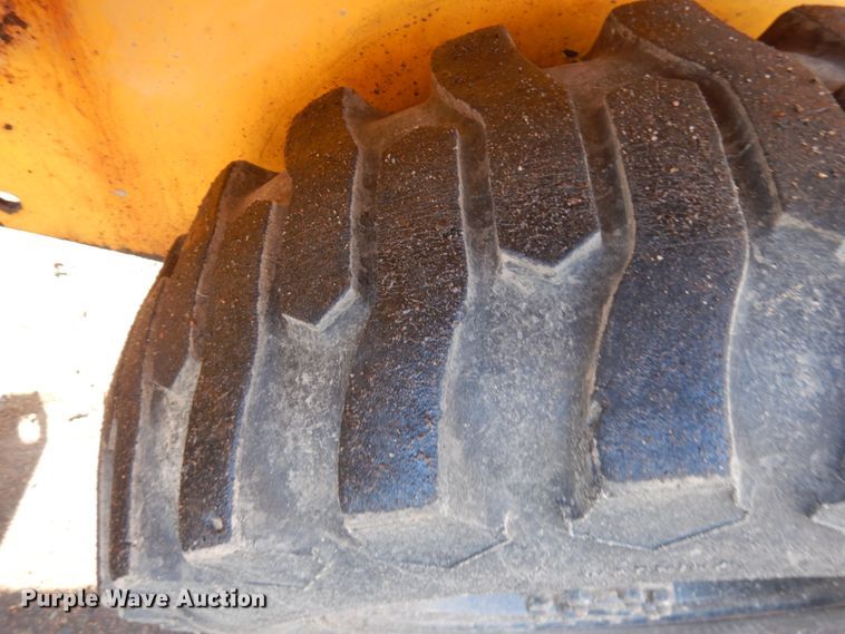 image for item HR9159 2002 Waldon 5100  compact utility loader