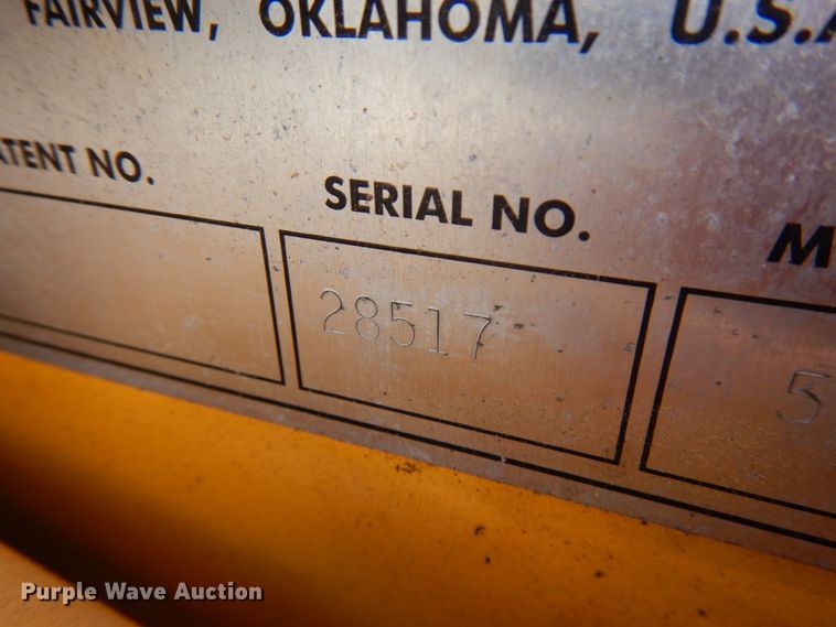 image for item HR9159 2002 Waldon 5100  compact utility loader