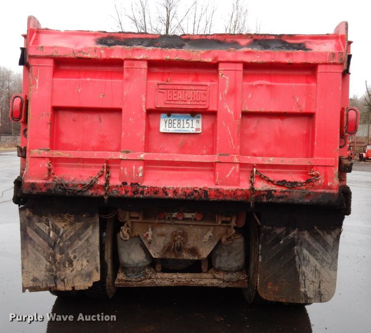 image for item HR9169 1995 Ford L9000  dump truck