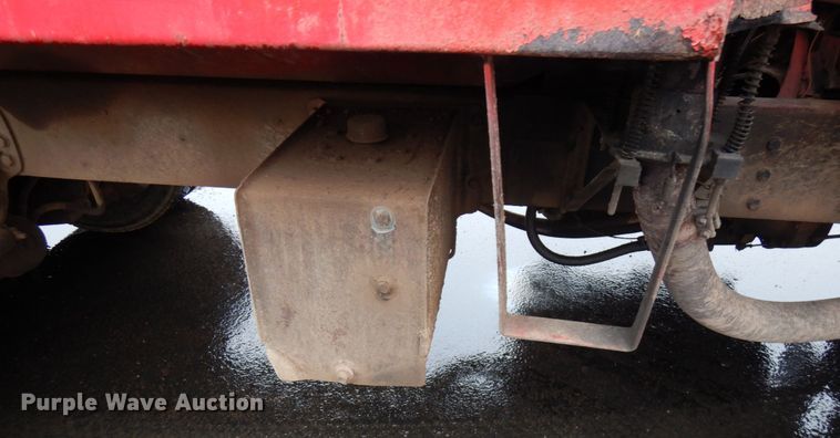 image for item HR9169 1995 Ford L9000  dump truck