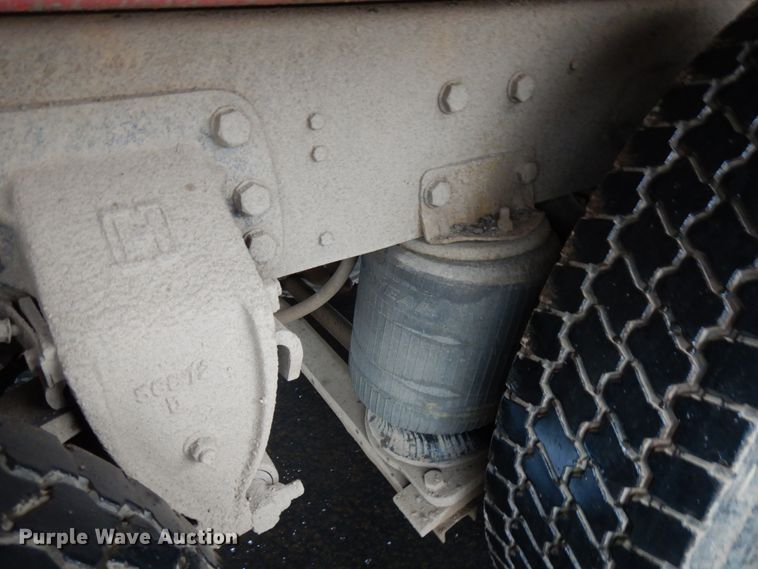 image for item HR9169 1995 Ford L9000  dump truck