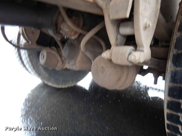 image for item HR9169 1995 Ford L9000  dump truck