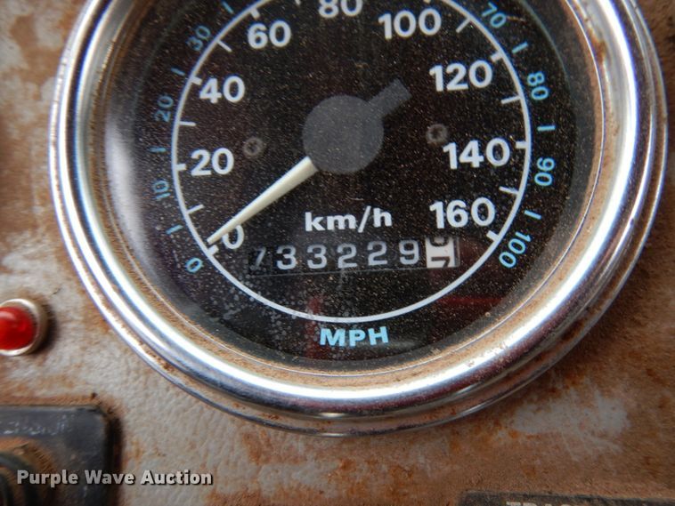 image for item HR9169 1995 Ford L9000  dump truck