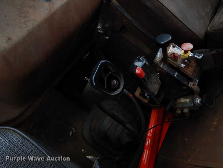 image for item HR9169 1995 Ford L9000  dump truck