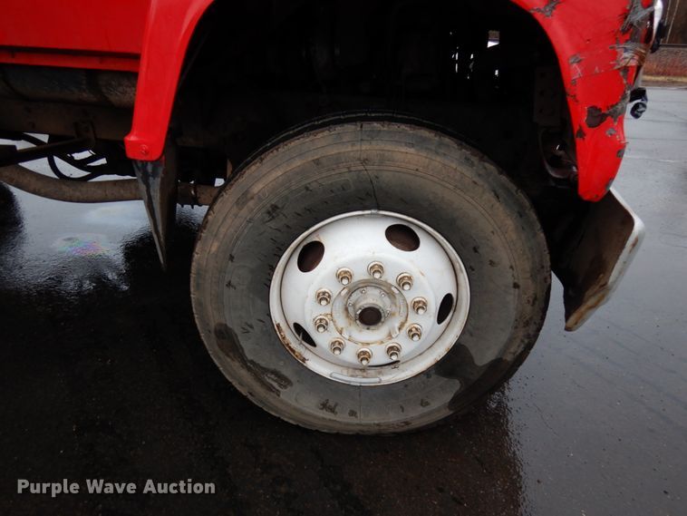 image for item HR9169 1995 Ford L9000  dump truck