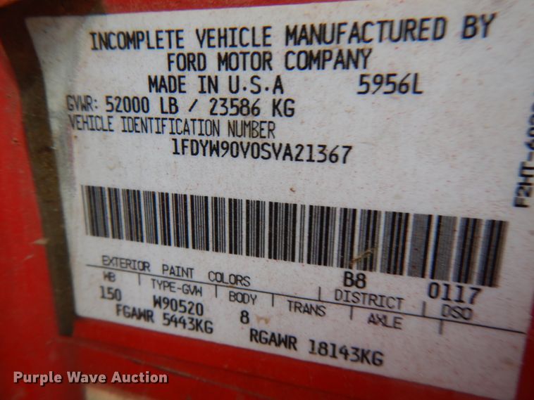 image for item HR9169 1995 Ford L9000  dump truck