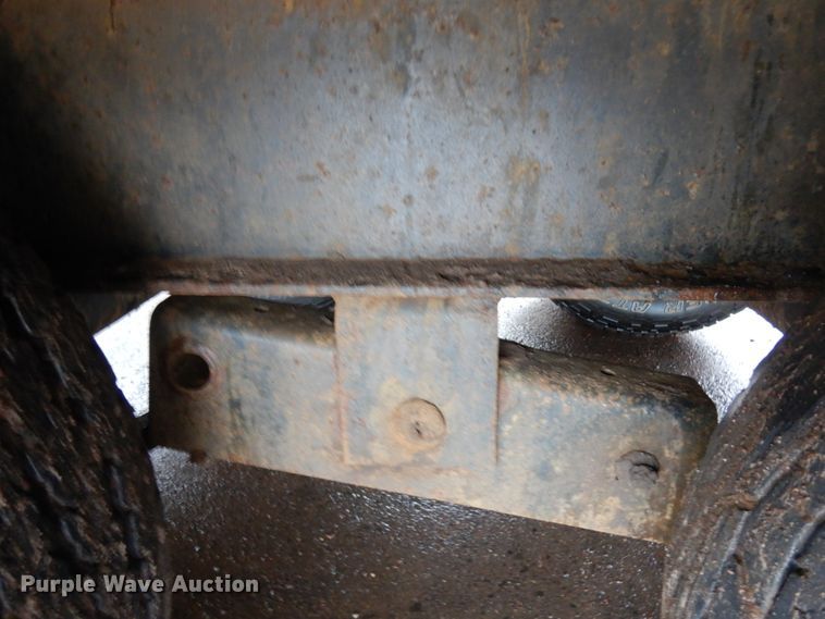 image for item HR9170 2003 equipment trailer