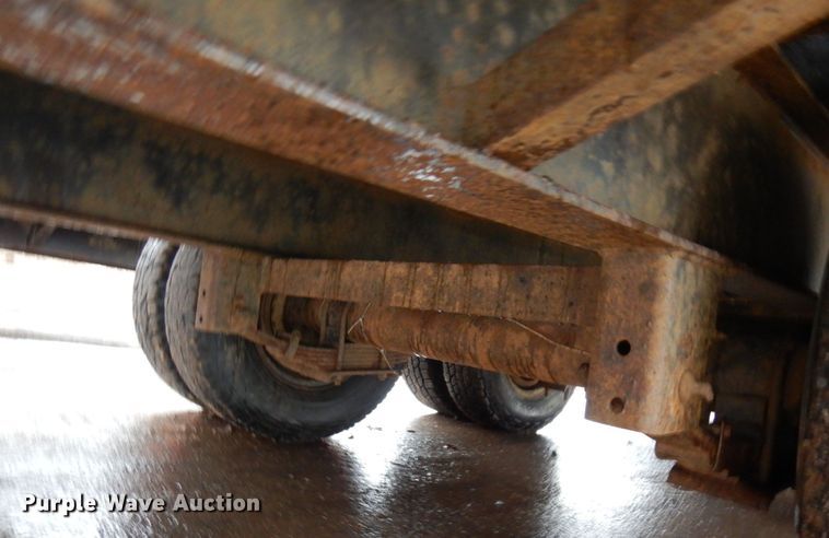 image for item HR9170 2003 equipment trailer