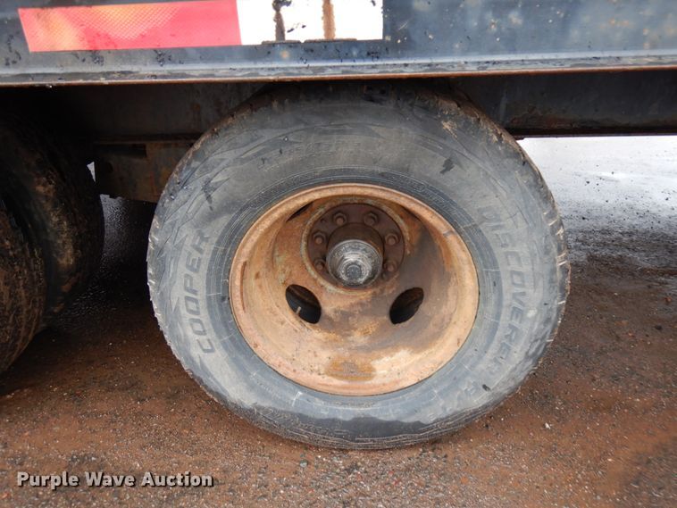 image for item HR9170 2003 equipment trailer