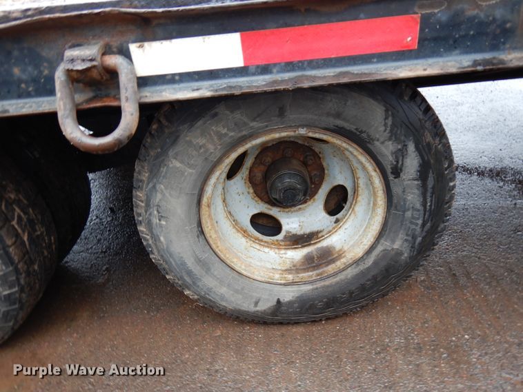 image for item HR9170 2003 equipment trailer