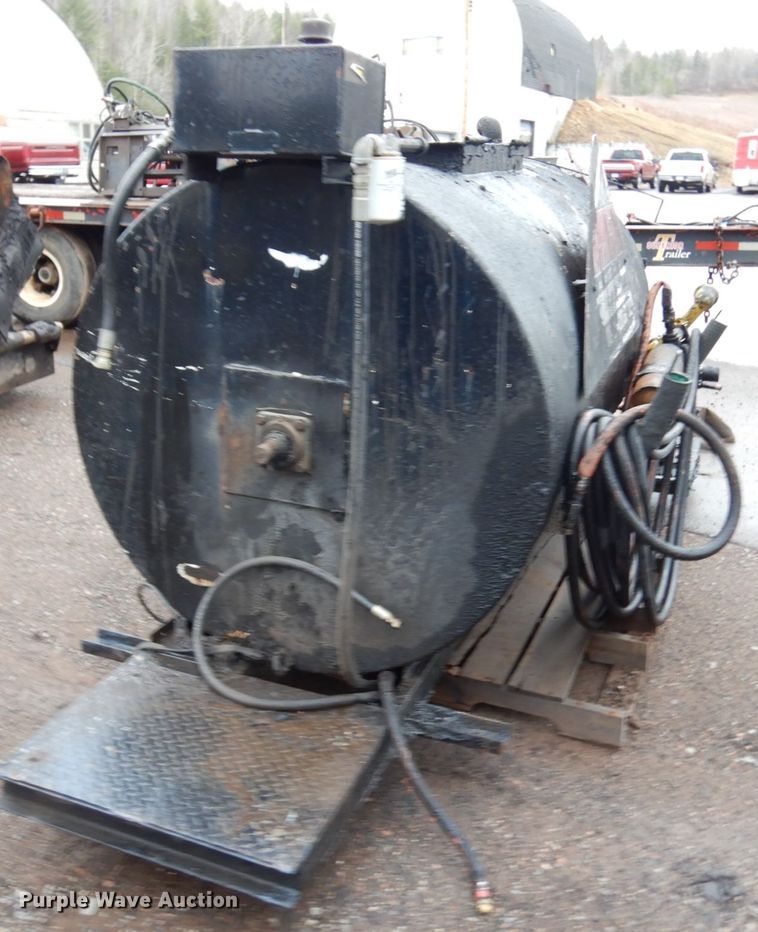 image for item HR9172 Oil distributor tank bed