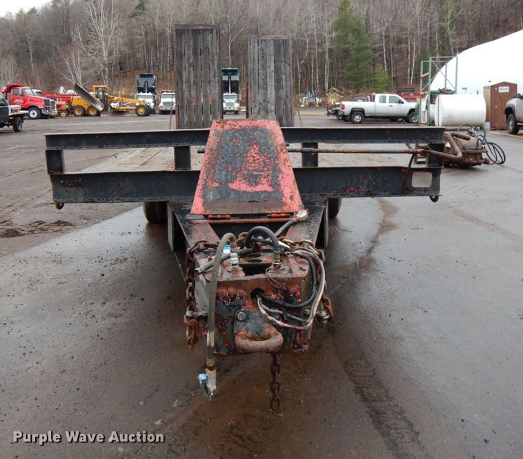image for item HR9173 1989 Superior equipment trailer