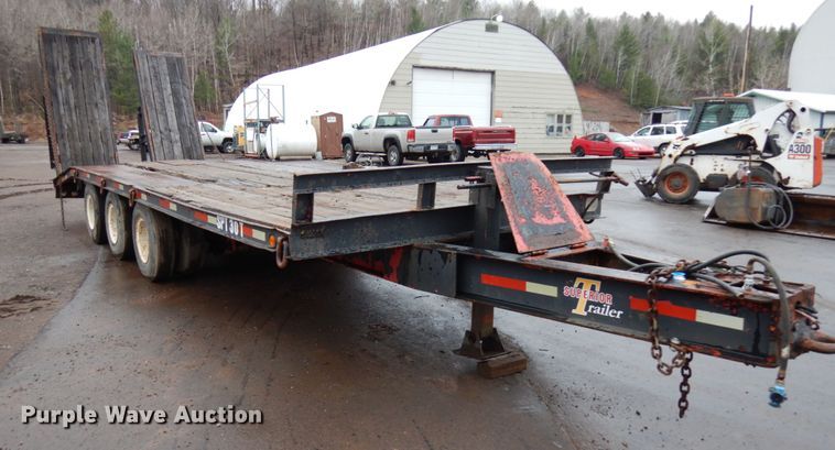 image for item HR9173 1989 Superior equipment trailer