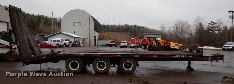 image for item HR9173 1989 Superior equipment trailer