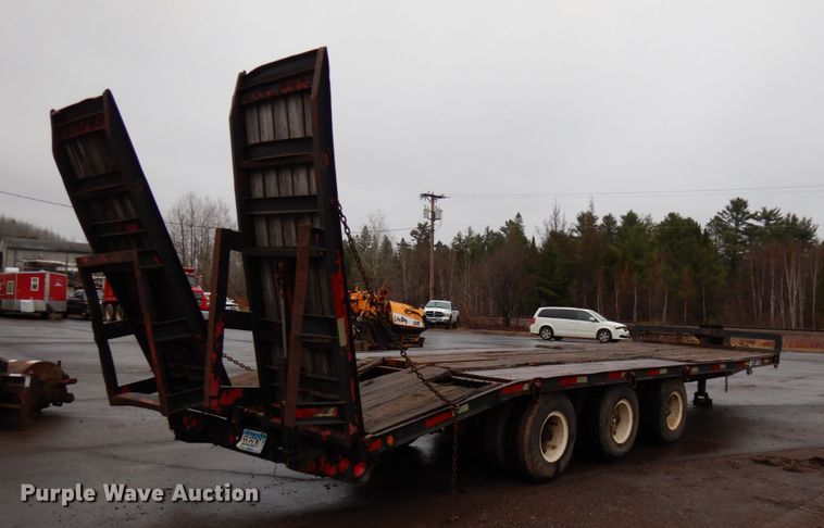 image for item HR9173 1989 Superior equipment trailer