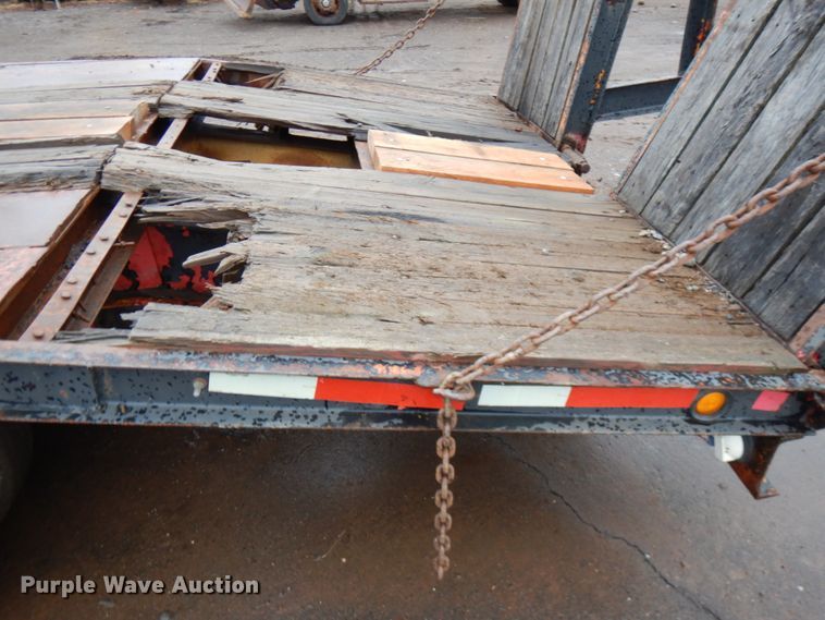 image for item HR9173 1989 Superior equipment trailer