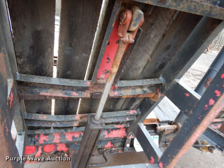 image for item HR9173 1989 Superior equipment trailer