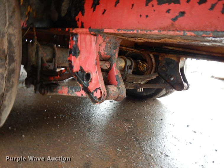 image for item HR9173 1989 Superior equipment trailer