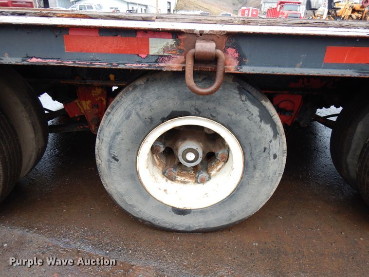 image for item HR9173 1989 Superior equipment trailer