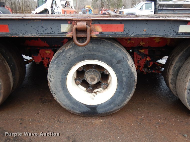image for item HR9173 1989 Superior equipment trailer