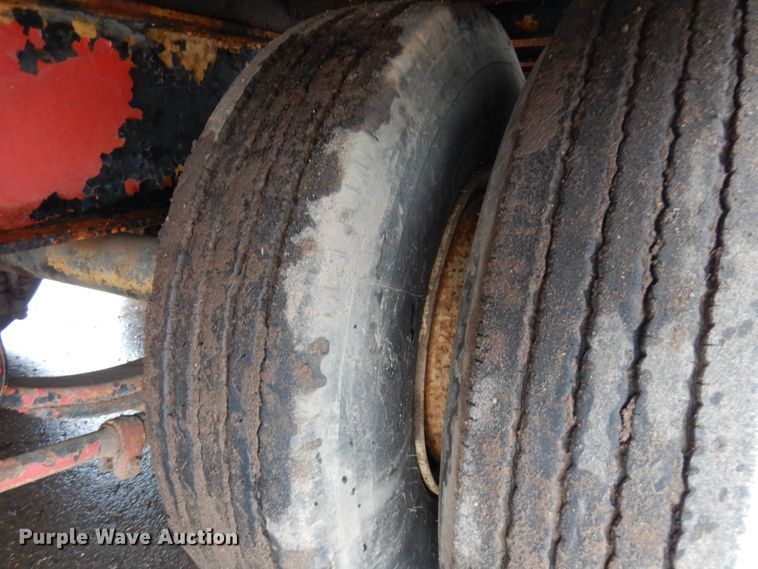 image for item HR9173 1989 Superior equipment trailer