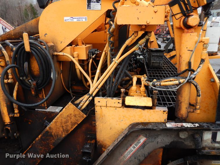 image for item HR9174 2005 LeeBoy L8500T  paver