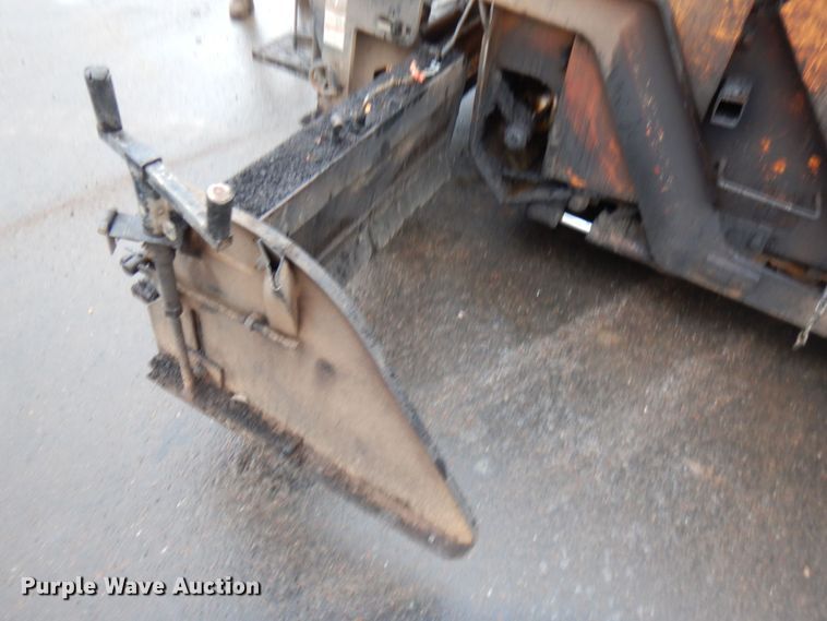 image for item HR9174 2005 LeeBoy L8500T  paver