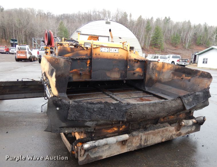 image for item HR9174 2005 LeeBoy L8500T  paver