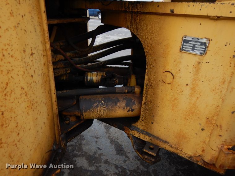 image for item HR9179 Ford A66  wheel loader