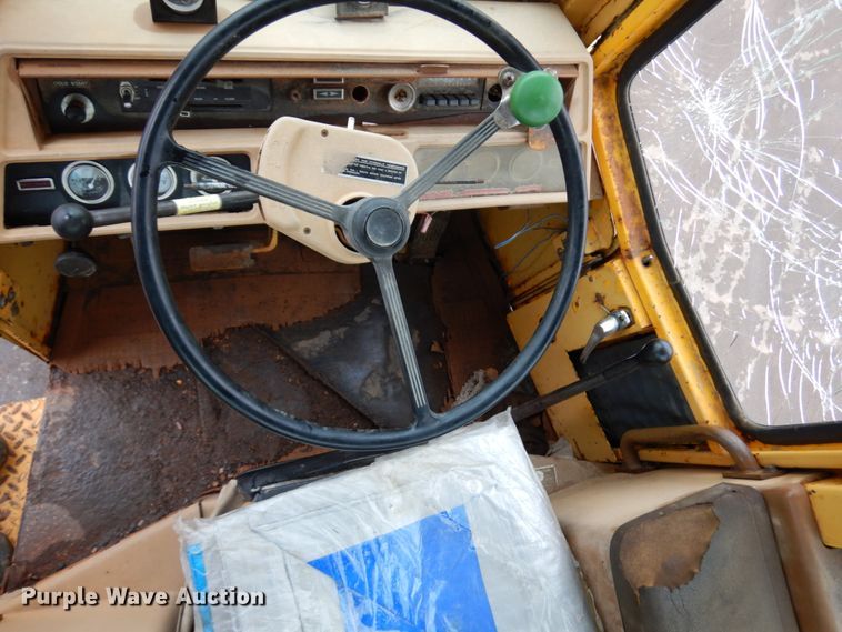 image for item HR9179 Ford A66  wheel loader