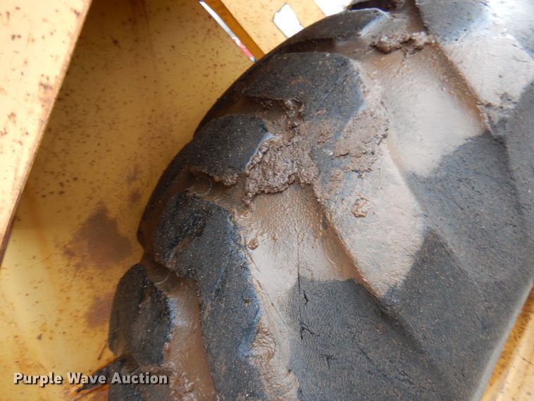 image for item HR9179 Ford A66  wheel loader