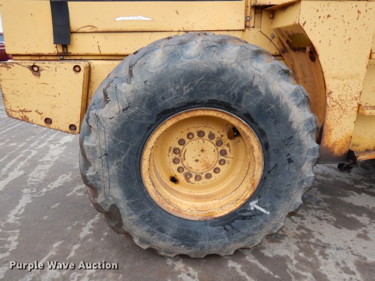 image for item HR9179 Ford A66  wheel loader