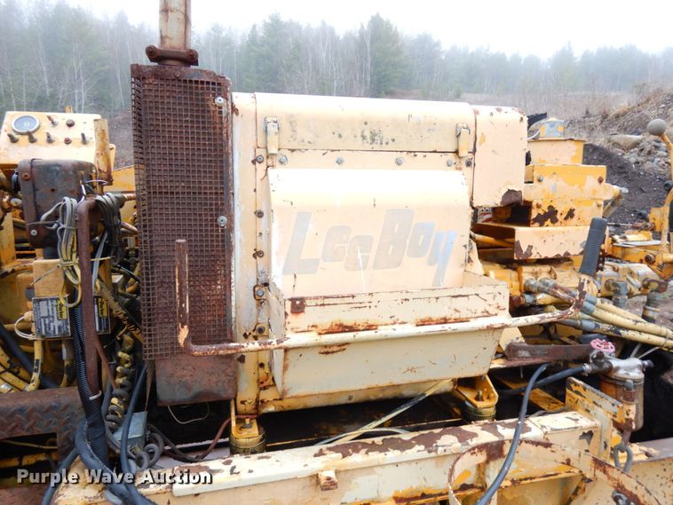 image for item HR9181 LeeBoy 8000  paver