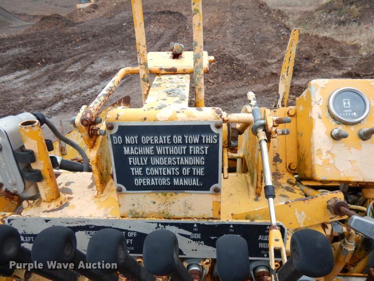 image for item HR9181 LeeBoy 8000  paver