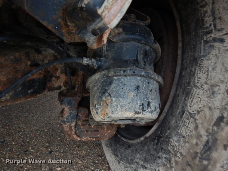 image for item HR9182 1997 Mack RD688S  dump truck