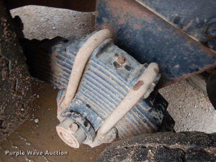 image for item HR9182 1997 Mack RD688S  dump truck