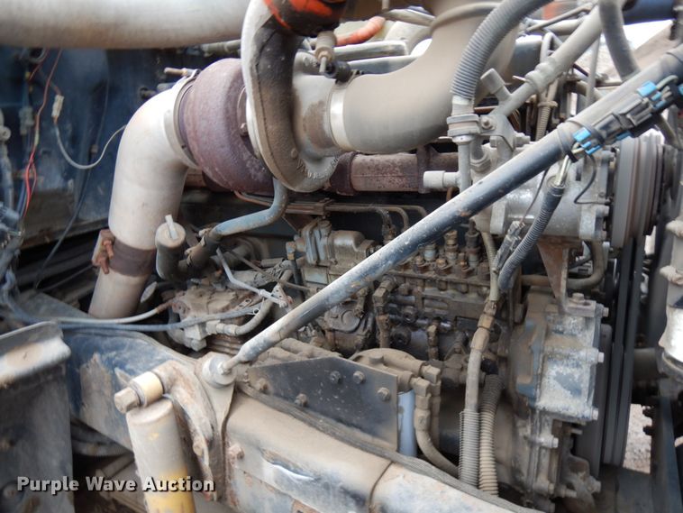 image for item HR9182 1997 Mack RD688S  dump truck