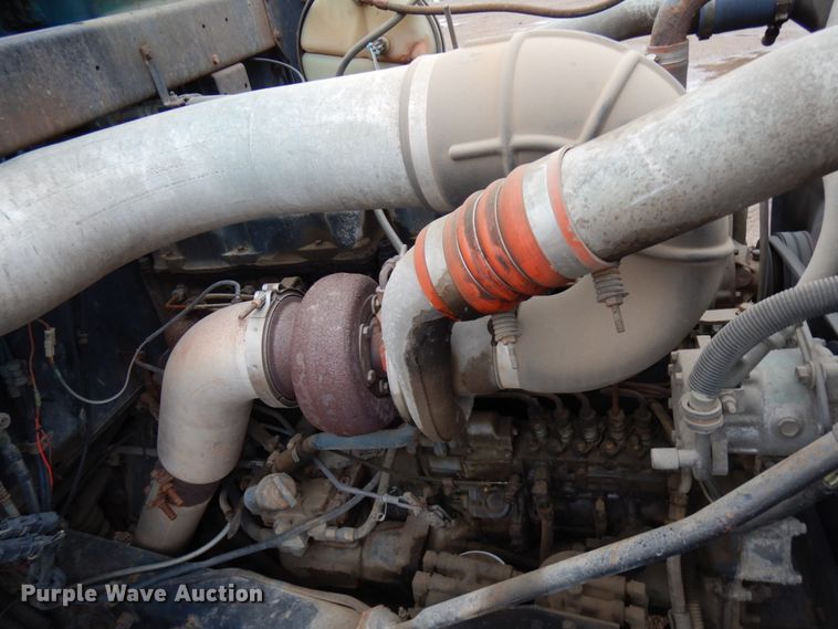 image for item HR9182 1997 Mack RD688S  dump truck