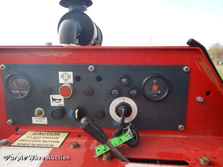 image for item HX9190 2005 Moffett M5500  forklift