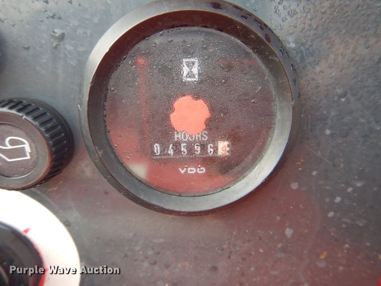 image for item HX9190 2005 Moffett M5500  forklift