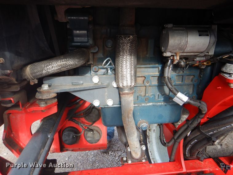 image for item HX9190 2005 Moffett M5500  forklift