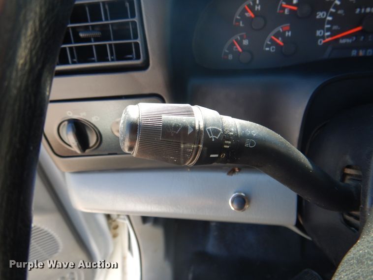 image for item HX9203 2008 Ford F750  utility / service truck