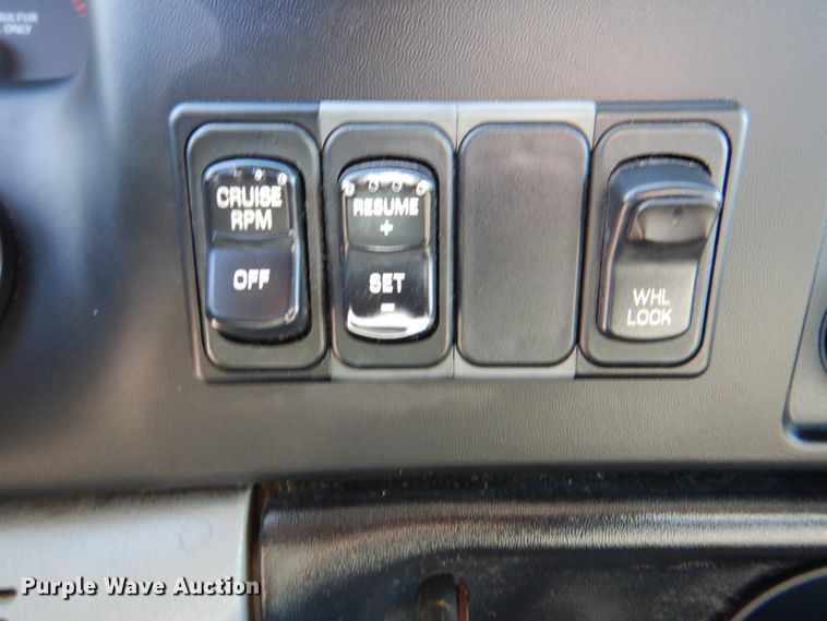 image for item HX9203 2008 Ford F750  utility / service truck