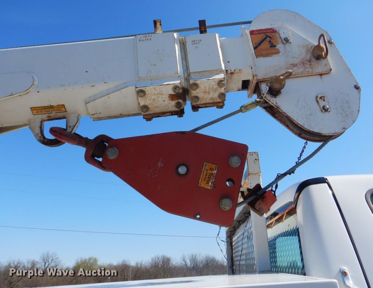 image for item HX9203 2008 Ford F750  utility / service truck